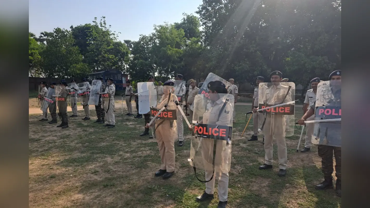 मुहर्रम से पहले अरवल में पुलिस का मॉक ड्रिल, संवेदनशील स्थलों पर बढ़ाई गई सतर्कता